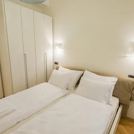 Bohemia Old Town Apartment *